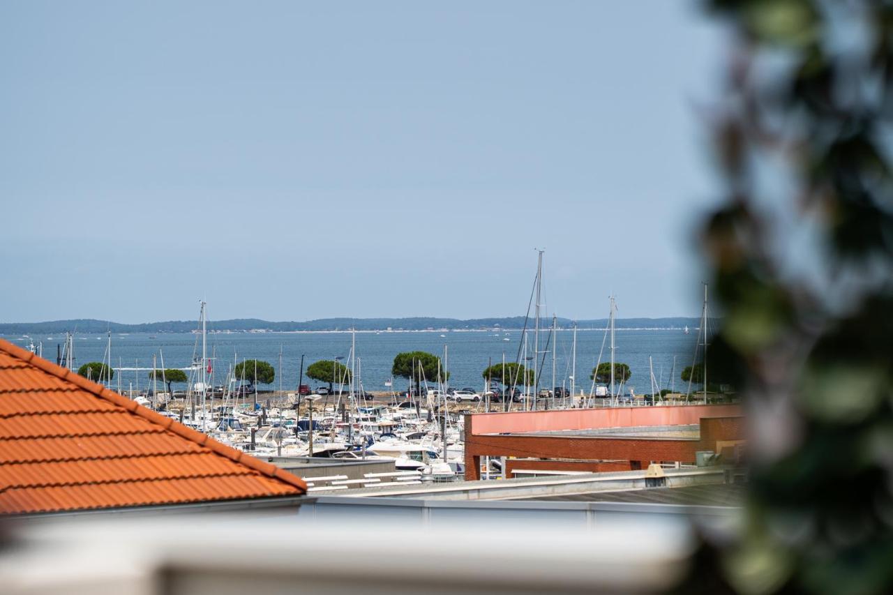 Piton Des Neiges - Nid Douillet Terrasse Vue Port Arcachon Exterior foto